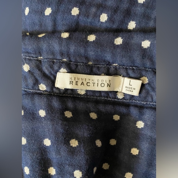 Kenneth Cole Reaction Blue White Polka Dot Cotton Gauze Button Down Size L - Picture 7 of 8
